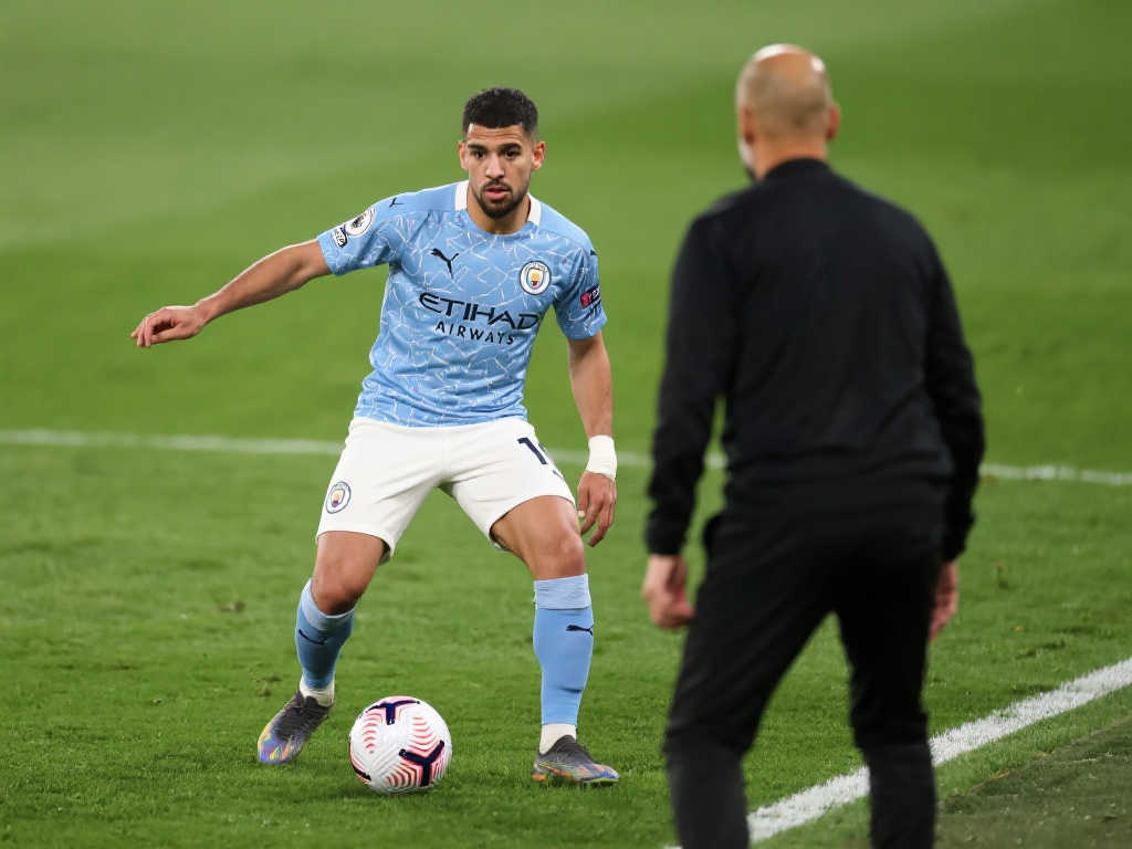 曼城险胜英乙队却折损罗德里替身，地狱赛程即将来袭