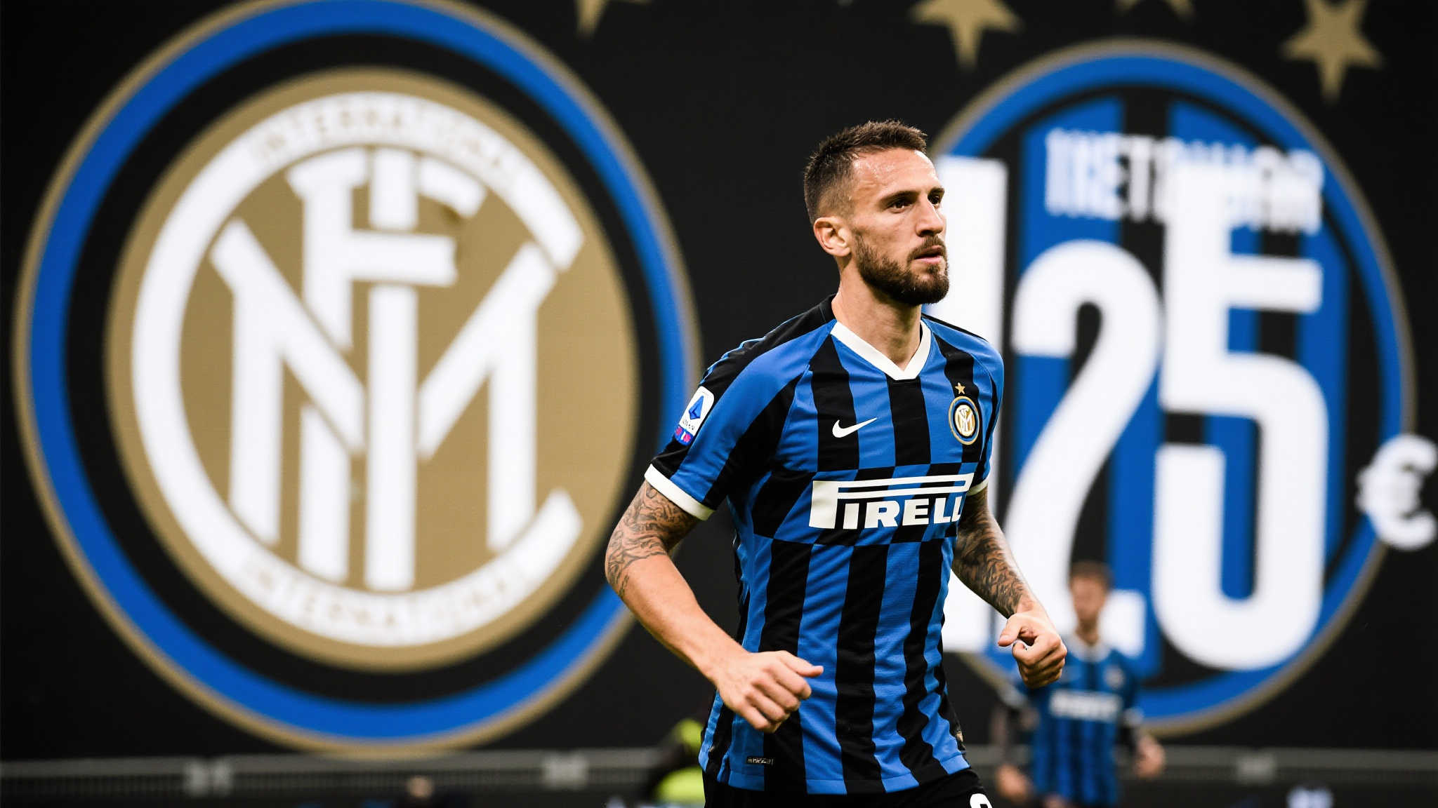 国米瘦身计划曝光：租售并举，瞄准曼联锋霸与皇马悍将